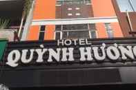 ภายนอกอาคาร Quynh Huong Hotel