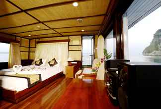 Kamar Tidur 4 Halong Imperial Classic Cruise