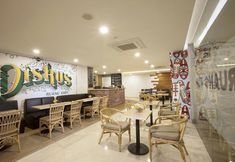 บาร์ คาเฟ่ และเลานจ์ 6 Verse Lite Hotel Gajah Mada