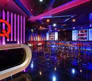 Bar, Kafe, dan Lounge 7 Hotel Neo+ Balikpapan by ASTON