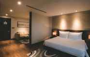 Bedroom 7 Malibu Hotel