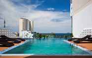 Hồ bơi 2 Golden Holiday Hotel Nha Trang