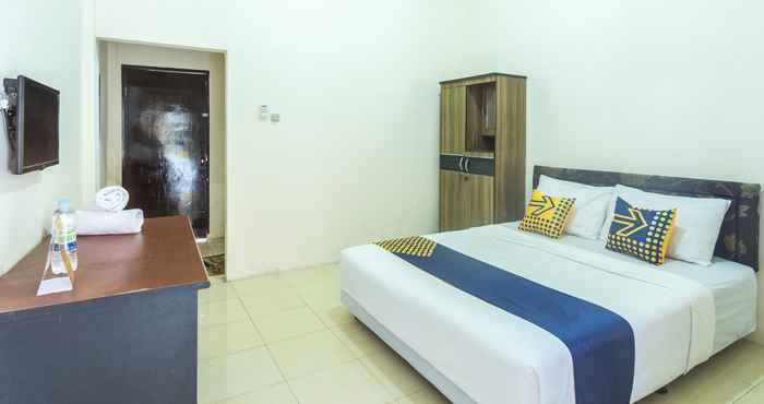 Phòng ngủ Khanida Comfort Room Mataram