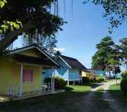 Lobby 4 Colorful Hut