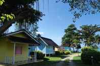 Lobby Colorful Hut