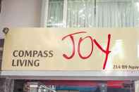 Lobby Compass Living Joy