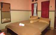 Kamar Tidur 5 Radhea Homestay