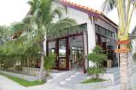 Exterior GM Doc Let Beach Resort & Spa