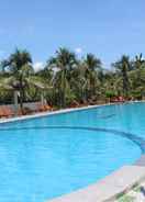 SWIMMING_POOL GM Doc Let Beach Resort & Spa