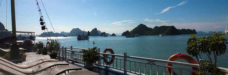 Sảnh chờ Halong Dragon Cruise