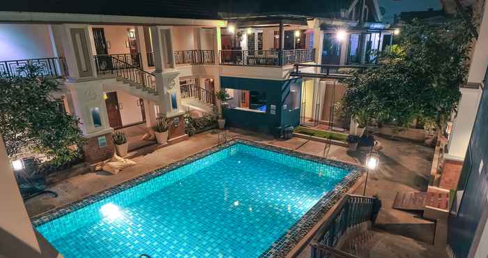Swimming Pool Glur Chiangmai