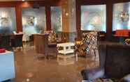 Bar, Kafe dan Lounge 2 Royal Victoria Hotel