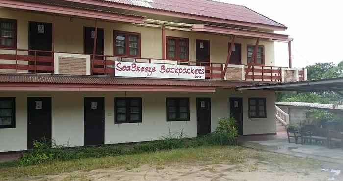 ภายนอกอาคาร Sea Breeze Backpackers