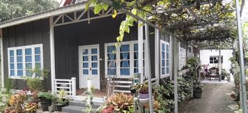 大堂 2 Rumah KayuKu Syariah