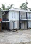 EXTERIOR_BUILDING Comfort Room at Dessy Guest House (DJ2)