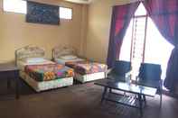 Bedroom Comfort Room at Batang Sianok Hotel (JF2)