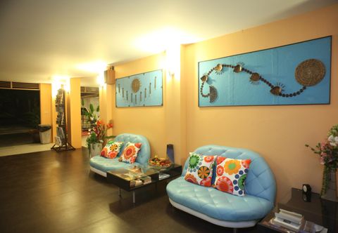 Lobby Palm Coco Mantra