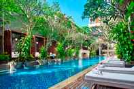 สระว่ายน้ำ Jambuluwuk Oceano Seminyak Hotel