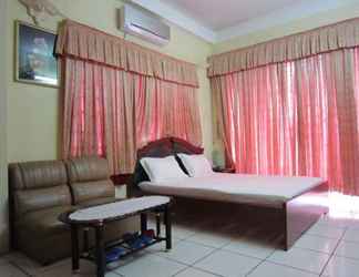 Bedroom 2 Minh Thoai Hotel