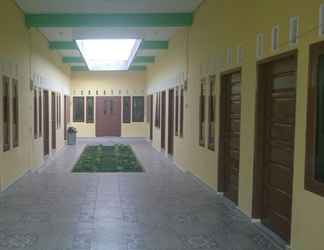 Sảnh chờ 2 Male Room Only near RS Pendidikan UNAND (RFZ)