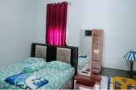 Bedroom Cozy Room near Minangkabau International Airport (RTN)