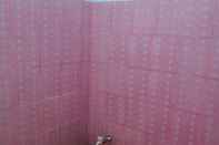 In-room Bathroom Cozy Room near Minangkabau International Airport (RTN)