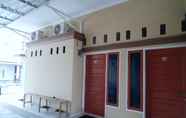 Lobby 6 Furnished Room near Masjid Raya Sumbar (Kostel Anhar)