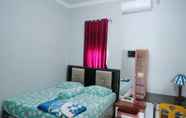 ห้องนอน 7 Twin Bed near Minangkabau International Airport (RBY)