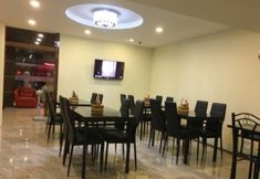 レストラン 5 Taj Place Residency