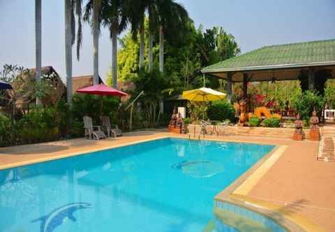 Swimming Pool Himawari Restaurant and Cottage