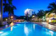 Kolam Renang 7 Royal Halong Hotel 5 Star