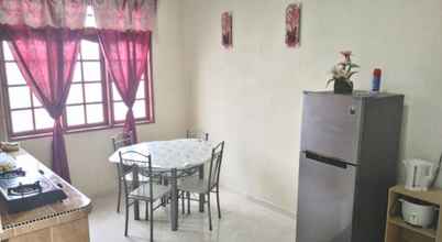 Kamar Tidur 4 Z & R Homestay 1