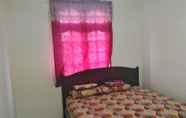 Kamar Tidur 5 Z & R Homestay 1