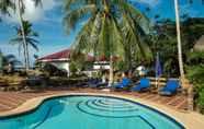 Kolam Renang 7 Blue Star Dive Resort