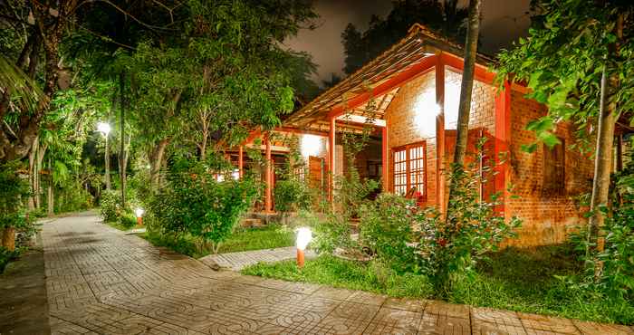 Accommodation Services Huong Giang Bungalow 