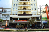 Bên ngoài Long Ty Hotel