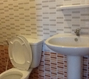 Toilet Kamar 7 Thorfan Resort