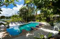 Swimming Pool The Lantern Hostel and Spa