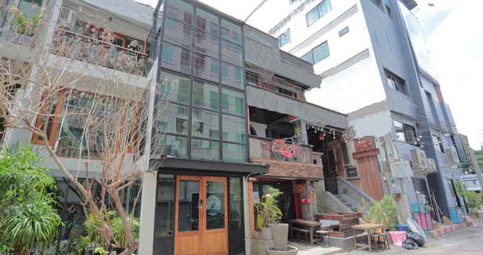 Exterior N Nimman