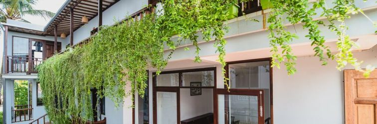 로비 Riverside Plum Garden Homestay
