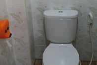 Toilet Kamar Airport 9/6 Mansion