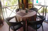 Restoran 6 Anda White Beach Resort