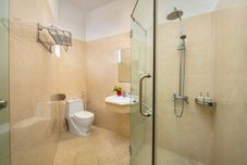 客房内浴室 New Airport Hotel