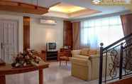 Common Space 6 Puri Darmo Serviced Residence