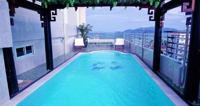 Kolam Renang Nice Swan Hotel Nha Trang