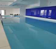 สระว่ายน้ำ 3 Iris Hotel Can Tho