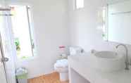 Toilet Kamar 6 Villa Green Leaf