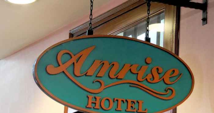 ภายนอกอาคาร Amrise Hotel