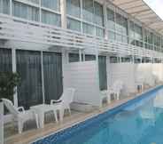 Swimming Pool 7 Pool Villa @ Donmueang