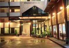 Exterior 4 Huay Kaew Palace 1